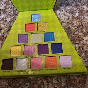 Revolution Emily in Paris Eyeshadow Palette